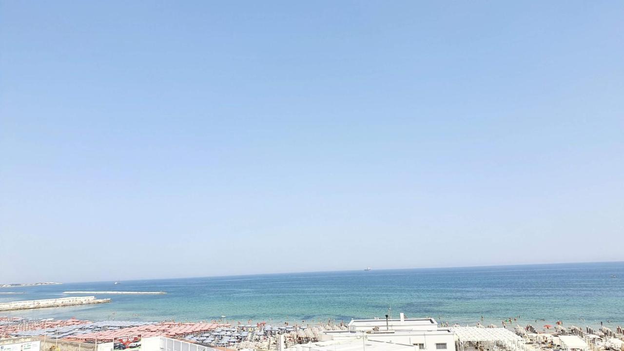 Seven Seas Luxury Apartments - Bari San Girolamo Εξωτερικό φωτογραφία