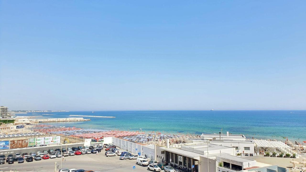 Seven Seas Luxury Apartments - Bari San Girolamo Εξωτερικό φωτογραφία