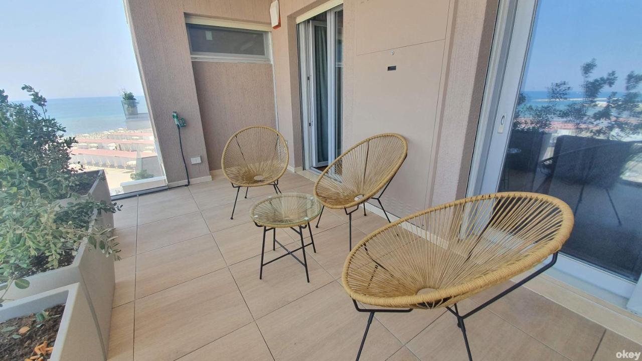 Seven Seas Luxury Apartments - Bari San Girolamo Εξωτερικό φωτογραφία